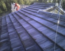 屋根：特殊セラミック　ガイナ　熊本の屋根に是非！邸のBefore（施工前）の様子